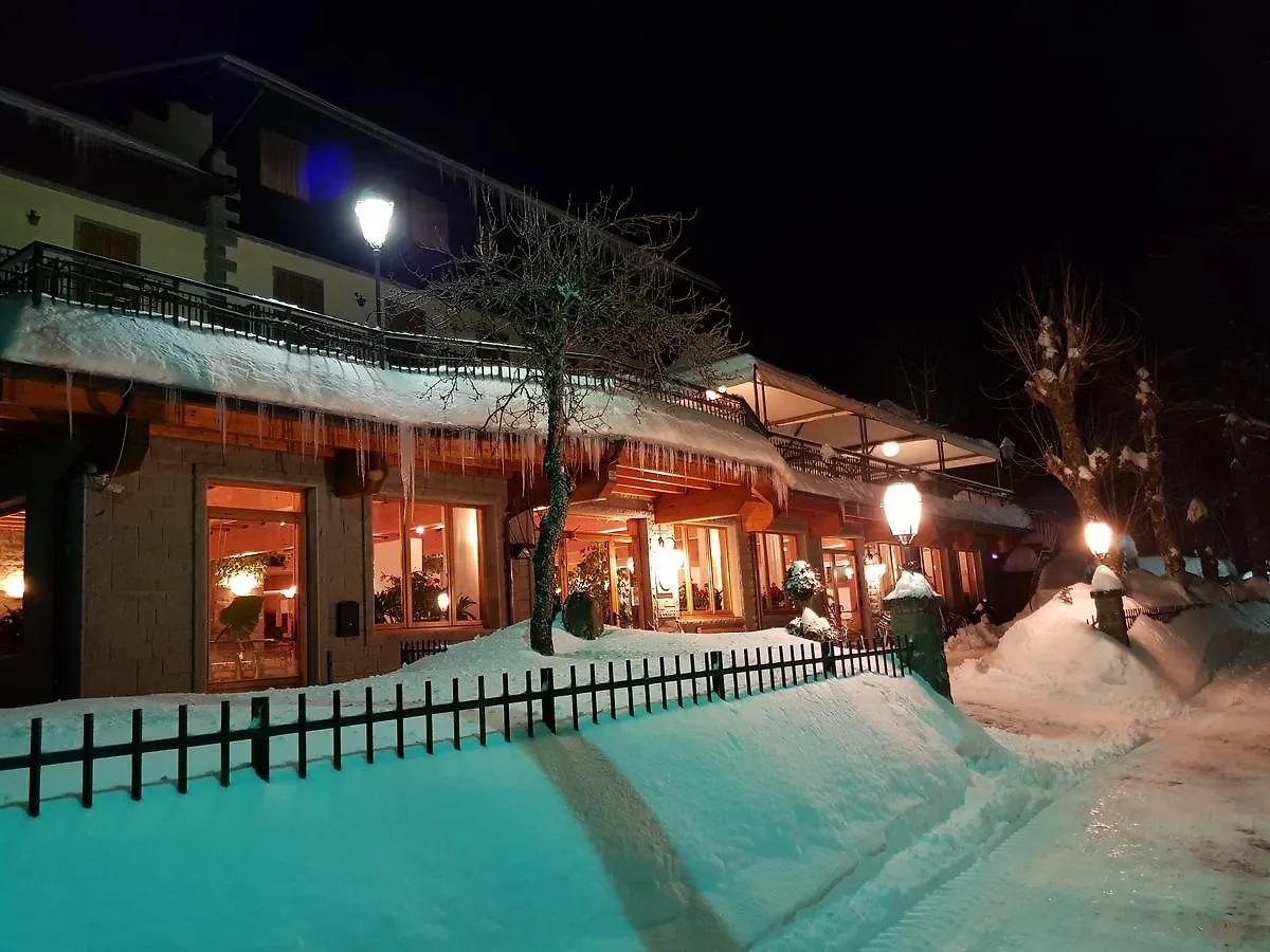 Albergo Ristorante Il Laghetto Fiumalbo Itálie