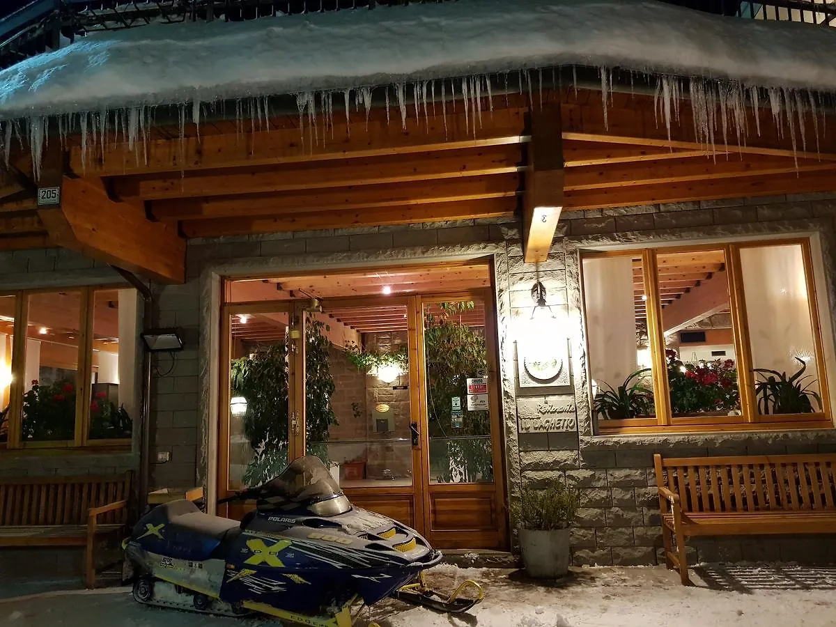 Albergo Ristorante Il Laghetto Fiumalbo Hotel
